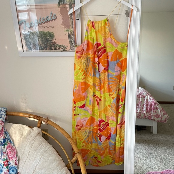 C&C California Tropical Print Halter Maxi Dress Size M Linen Blend - Picture 2 of 5